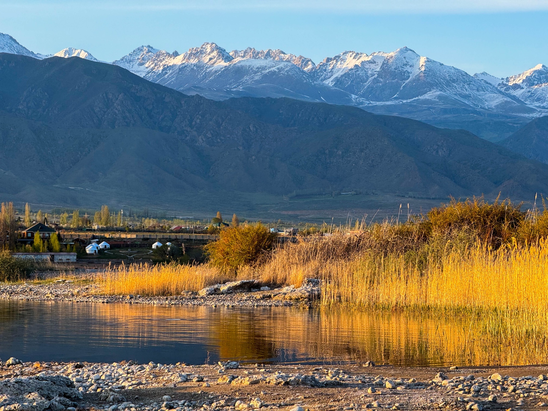 Панорама резорта Чайка